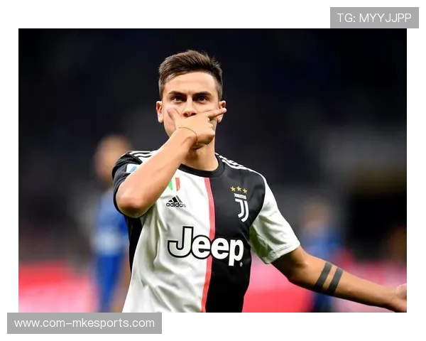 迪巴拉足球球星挂件：收藏与时尚相结合的独特魅力与价值解析